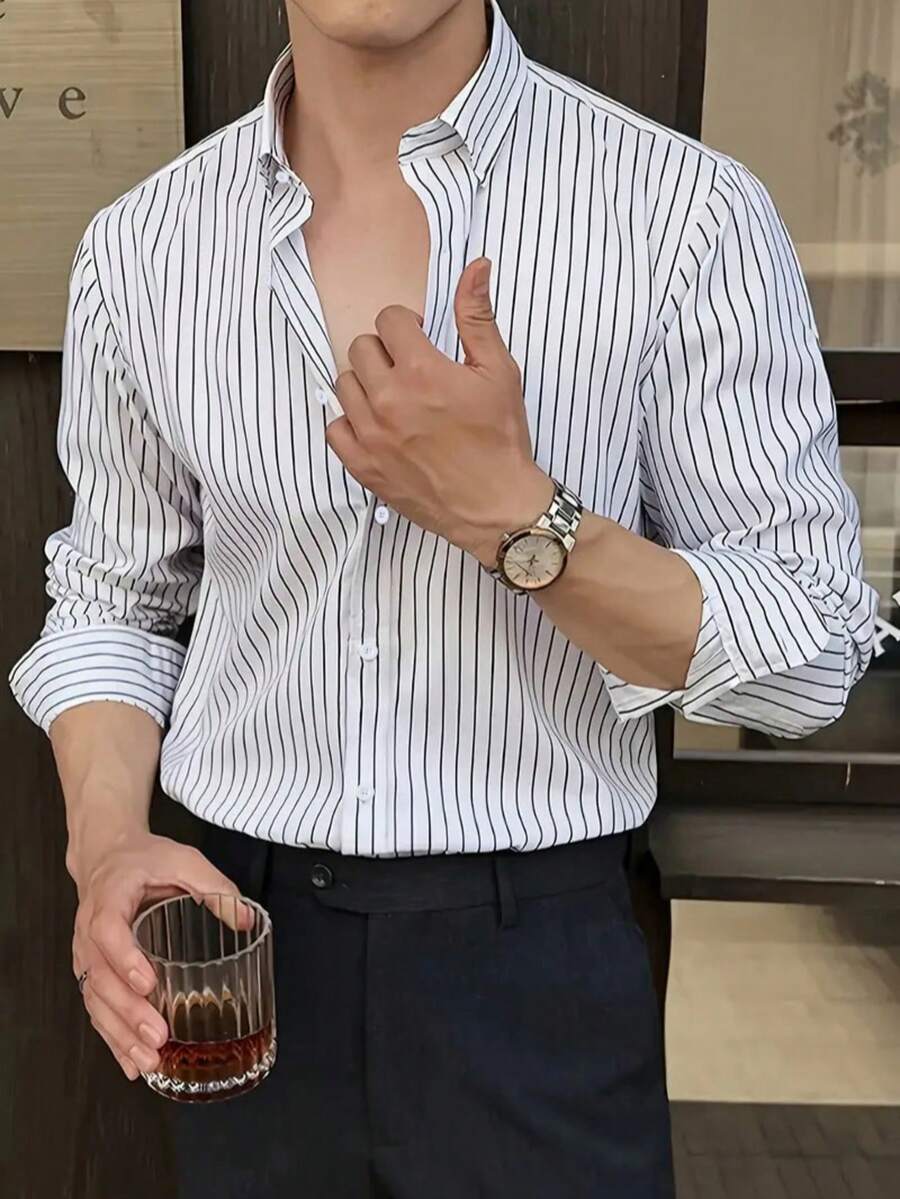 男士黑色条纹正装衬衫，绅士简约条纹长袖衬衫，修身版型，适合春秋夏秋季商务休闲穿着 - 黑與白 - 查看 1