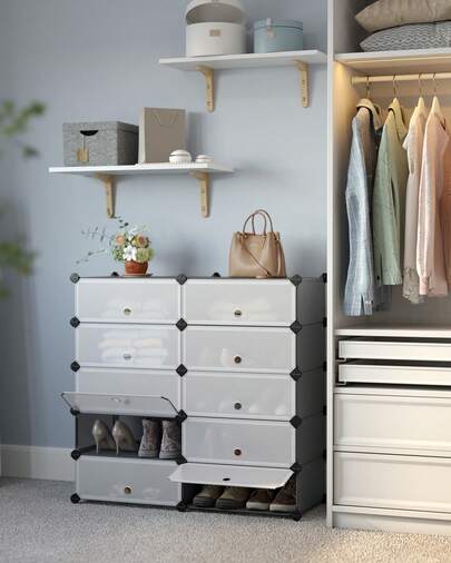 Meuble à Chaussures avec 10 Compartiments Rectangulaires, pour 20 Paires, Étagère Modulable en Plastique, Boîte à chaussures, avec Porte, Maillet, Rangement, Gris