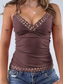 Y2K风格纯色深V领细肩带露背修身性感蕾丝吊带背心，街头风毕业季上衣，适合夏季海滩、约会、音乐节、演唱会和7月4日独立日庆祝活动等休闲场合。 - 咖啡棕 - 查看 6