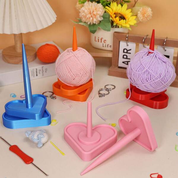 Soporte vertical giratorio de plástico con diseño brillante en forma de corazón para organizar y almacenar hilos y herramientas de ganchillo, 3D impreso