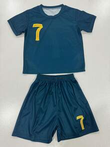 [Custom-Made] Personalized Name 2 Pieces Set, Boys & Youth Casual Soccer Jersey Riyadh Victory Away No.7, Round Neck Short Sleeve Shirt And Shorts Set, Quick-Dry Breathable Polyester Fabric, Suitable For Sports, Training, Casual Wear, Outdoor Activities,Multi-Functional,Ornamental,Letter,Stylish,Modern,Colorful,Cute,Adorable,Casual,Soft,Custom,Personalised,Unique,Customized,Baby Gifts,Ideal Gifts For Him,Ideal Gifts For Her,Son,Daughter - Dark Green - View 3