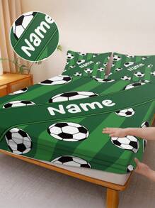 3 Stücke personalisiertes grünes Fußballmuster bedrucktes Bettlaken Set, Tagesdecke Set, Bettwäsche, Queen Quiltset mit 2 Kissenbezügen und 1 Tagesdecke, geeignet für Raumdekor, Schlafzimmerdekoration, Heimdekoration, Dorm Ausstattung, Einzelbett Set, Geburtstagsgeschenk, Geschenk für Familie und Freunde, Halloween Deko, Personalisiertes Weihnachtsgeschenk, Geschenk für Fußballliebhaber