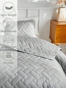 1pc Summer Bed Cover, Bedding, Cozy And Cool Quilt, Grey Rectangular Check Summer Quilt, Air Conditioning Quilt, Soft And Breathable Bedding, Comfortable And Skin-Friendly Thin Quilt, Room Decor, Fits For, Twin, Full, King, Queen All Size Beds, Suitable For Summer, Soft Lightweight Bed Cover For Bedroom Dorm, Home Textile, Machine Washable, Perfect Holiday Gift, Back To School Season,Fall Decor,Autumn Decor,Room Decor