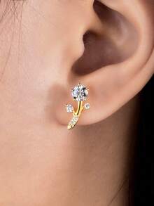 一对优雅小巧花卉图案 S925 银 1 克拉莫桑石耳钉，适合夏季佩戴 - 金色 - 查看 2