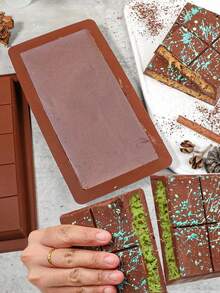 10-Grid Chocolate Mold, Silicone Baking Tool, DIY Cake Mold - Brown - View 5