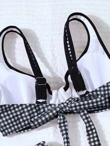 2 件套碎花露背比基尼套装，时尚金属装饰泳装