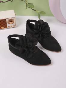 1 双女童蝴蝶结装饰尖头平底鞋，松紧带设计，方便穿脱，适合 3-15 岁儿童户外、节日、派对和表演穿着，春秋季