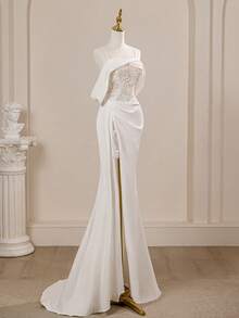 Vestidos de novia de estilo cola de sirena con hombros al descubierto, encaje y abertura lateral, con un toque de vintage y satén - Blanco - Ver 8