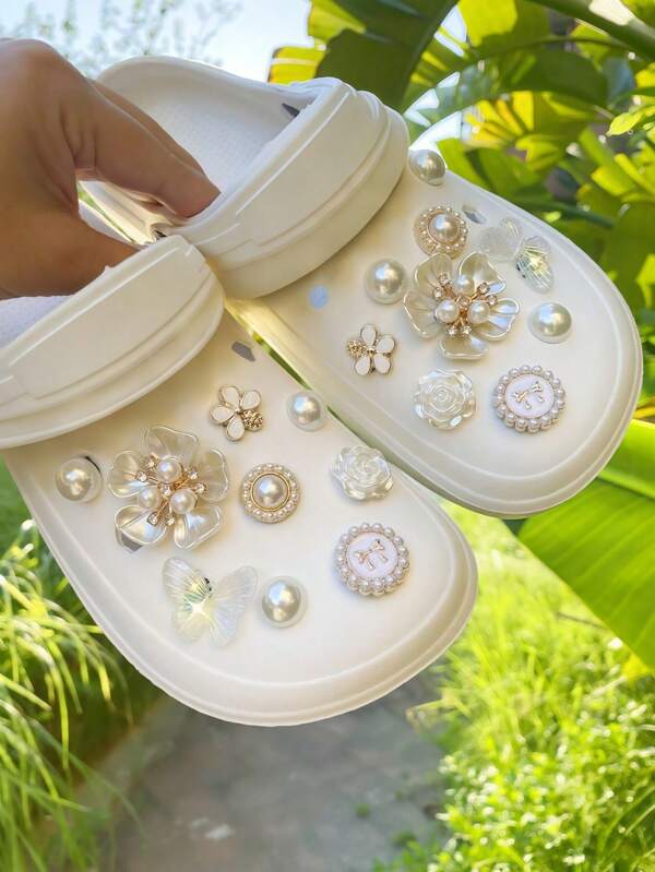 18pcs Detachable Vintage DIY Faux Pearl Flower Garden Shoe Decoration Buttons, Chain & Accessories For Clogs