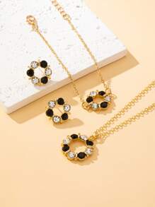 4 Pieces/Set Of Women's Colorful Diamond Jewelry Set, Fashionable And Personalized Temperament, Hollowed Out Circular Pendant Necklace, Earrings, Bracelet