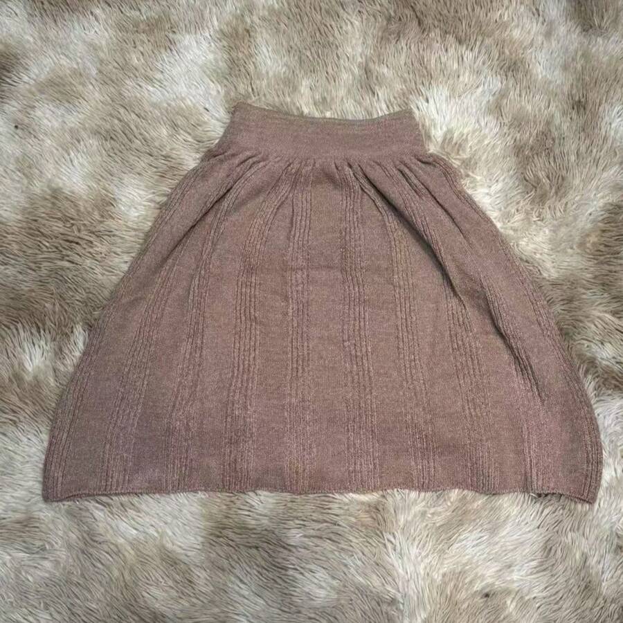Saia Curta Feminina em Tricô Mousse com Pregas – Estilo Casual e Conforto Elegante - Rosa empoeirado - Visão 1