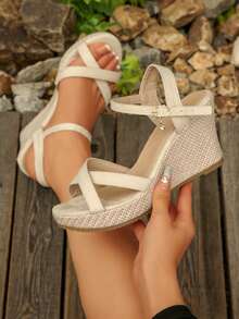 女士纯色厚底轻便凉鞋，一脚蹬设计，奢华时尚，2026夏季新款舒适休闲女鞋，适合旅行、外出和正式场合。 - 米色 - 查看 2