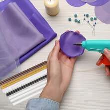 Set de 10 piezas de barras de pegamento termofusible de alta transparencia y viscosidad de EVA, adecuadas para reparación de abolladuras de auto, manualidades DIY, relleno de grietas, fortalecimiento de ganchos, colores y estilos aleatorios, compatibles con pistolas de pegamento de 1-10W