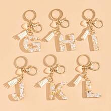 1pc Beige Heart-Shaped Letter Design Fashionable Minimalist Keychain - Beige - View 3