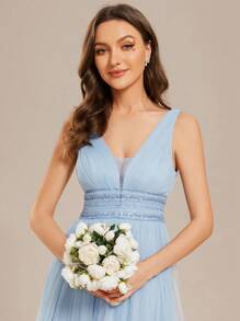 EVERPRETTY Elegant Sleeveless Spaghetti Strap V-Neck Tulle Contrast A Line Bridesmaid Dress Blue Gown For Wedding Party Dresses Prom,Wedding Guest - Baby Blue - View 5