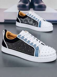 Men's Punk Style Low-Top Round Toe Breathable Stylish High-End Leather Anti-Slip Red Bottom Casual Sneakers With Rivet Studded, Versatile Stylish Youth Stage Party Shoes, Suitable For Outdoor, Travel