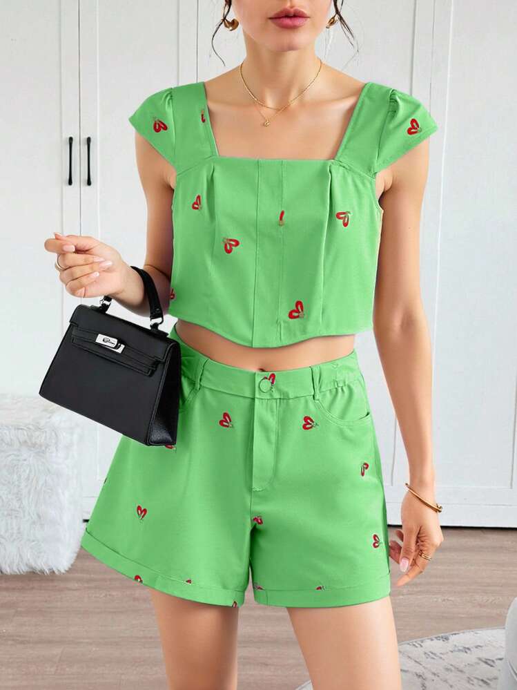 Set 2 piezas de short corto y top manga corta de color liso con bordado de corazón y pedrería incrustada - Verde - Añade 3