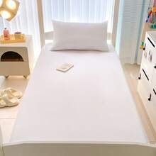 1pc Solid Color Fitted Sheet, Mattress Protector, Soft & Breathable, Fits Various Bed Sizes - Twin, Full, Queen, King. Deep Pocket Design Up To 11.8 Inches, Home Textile, Wrinkle-Resistant, Promotes Better Sleep, Machine Washable. - White - View 4