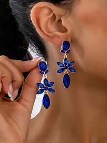 1 par de pendientes de borla con pedrería de aleación 3D, con diseño floral europeo y americano.