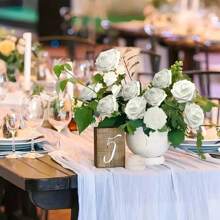 50/25/5pcs White Roses With Stems And Stems + 6 Corner Leaves - Realistic Artificial Roses For DIY Wedding Bouquets, Bridal Gifts, Table Decorations And Home Decorations, No Container Required, Wedding Decorations, Elegant Floral Combinations, Natural Rose Look