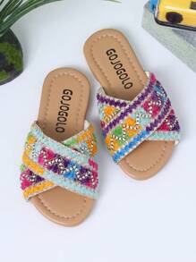 1 par de sandalias planas de moda para niñas en verano, diseño de estilo cruzado, adecuadas para varias ocasiones y sesiones de fotos