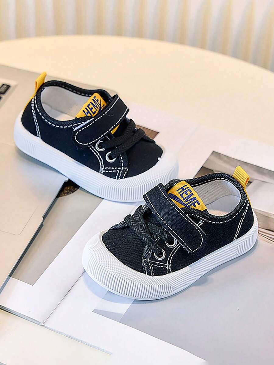 1 Pair Baby Soft Denim Fabric Shoes With Hook And Loop Design, Easy For Toddlers To Put On/Off, Comfortable Soft Sole For Running & Jumping, Adorned With Simple Yellow Details, Suitable For Everyday Wear And Indoor Activities