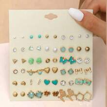 1 Set de 30 piezas Juego de Aretes de Moda para Mujer, Material de Aleación de Zinc con Diseños de Animales y Geométricos, Pendientes de Acero Inoxidable, Hipoalergénico, Apto para Uso Diario y Vacaciones, Diseñado para Mujer