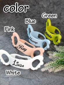 Cubiertas de botella de silicona con nombre personalizado, Cubierta de botella de silicona con alas personalizadas, Asa de botella de bebé con texto personalizado, Accesorios de botella de alimentación personalizables y fáciles de transportar, Ayuda de agarre de orificio ancho, Ligero y suave, Regalo conmemorativo para nuevas mamás, Regalos para bebé niño, Regalos para bebé niña, Regalos de cumpleaños, Accesorios para bebé, Niños, Niñas, Regalo para baby shower, Regalo pensativo - Estilo A - Ver 4