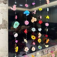 Este nuevo producto presenta un arco floral flotante, una pared floral, flores en floración, una escena floral aérea y una cascada de flores, lo que lo convierte en el producto perfecto tanto para uso residencial como para fotografía.