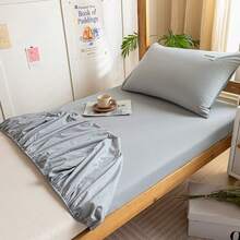 1pc Solid Color Fitted Sheet, Mattress Protector, Soft & Breathable, Fits Various Bed Sizes - Twin, Full, Queen, King. Deep Pocket Design Up To 11.8 Inches, Home Textile, Wrinkle-Resistant, Promotes Better Sleep, Machine Washable. - Light Grey - View 8