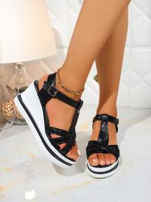 Sandali con zeppa e platform da donna, nuovi alla moda per l influencer, con cinturini incrociati in metallo, open-toe, infilabili, casual, da esterno, da festa, comodi, leggeri, con tacco alto, in colore bianco, con laccetti, per spiaggia