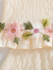 Baby Girl Cute Solid Color Round Neck Sleeveless Ruffled Hem Floral Top And Ruffled Hem Shorts 2 Pieces Outfit, Suitable For Daily Outings In Spring/Summer