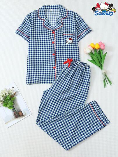  2 件套春夏女款 Sanrio Hello Kitty 条纹 Polo 领短袖纽扣口袋上衣和蝴蝶结长裤睡衣家居服套装，适合家居使用