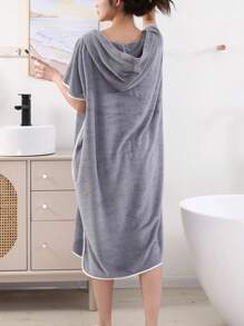 1 Coral Wool Bathrobe Solid Color Design Hooded Women's Bathrobe, Wearable Towel, Bath Towel, Robe, Women's Bathrobe, Super Soft, Absorbent, Warm, Sleepwear, Neutral Home Clothes, Home Clothes, Suitable For Home, Hotel, Bathroom, Bedroom, Spa, Swimming Pool, Party, Four Seasons Holiday Gift, Mother's Day Back To School