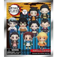 Crunchyroll 1 pezzo Serie di borse con accessori cieca in PVC 1 3 4 5 6, ufficialmente con licenza, borsa con molletta per portachiavi, figura da collezione, regalo per fan, con figure di Tanjiro, Nezuko, Zenitsu, Inosuke, Tengen, Shinobu, Mitsuri o altro in modo casuale, un accessorio portachiavi carino, regalo per compleanni