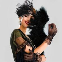 4 Paquetes de Accesorios de Estilo Flapper de los Años 20 para Mujeres que Incluyen 1 Diadema con Plumas, 1 Collar, 1 Par de Guantes, 1 Aretes Vintage para Halloween