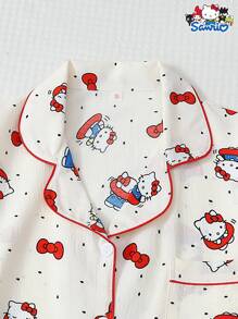 Sanrio 官方授权两件套女式迷你波点三丽鸥Hello Kitty长袖翻领纽扣口袋上衣和蝴蝶结裤子睡衣套装，适合居家穿着，春夏秋冬皆宜。