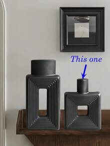 1 件简约几何镂空树脂黑色花瓶 - 现代简约风格，哑光黑色调，方形轮廓，立体镂空细节，装饰空间，适用于客厅和展厅场景，是馈赠朋友和生日礼物的最佳选择 - 彩色 - 查看 10