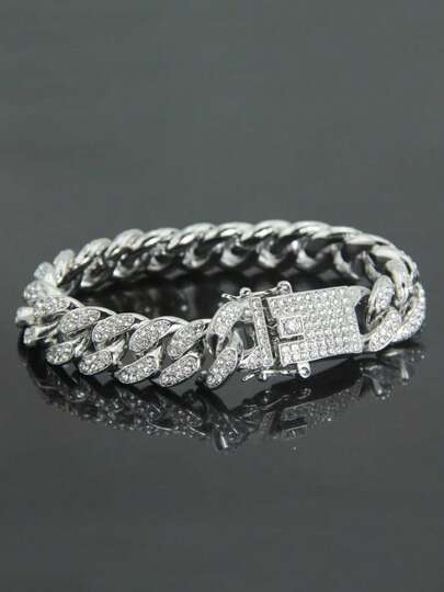 一款嘻哈朋克风不锈钢全钻手链，适合日常佩戴、街头旅行等场合，也是一份令人惊喜的精致小礼物