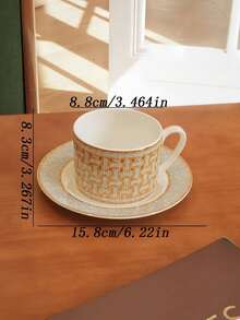 Set di tazza e piattino in ceramica con motivo geometrico argento, set elegante vintage di tazza e piattino da caffè, set di tazza e piattino da dessert pomeridiano per feste, set di tazza e piattino da bevande architettonico scultoreo, adatto per riunioni festive, feste, ristoranti, soggiorni, caffetterie