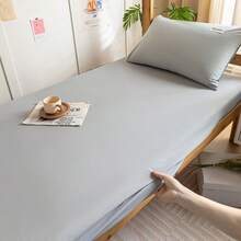 1pc Solid Color Fitted Sheet, Mattress Protector, Soft & Breathable, Fits Various Bed Sizes - Twin, Full, Queen, King. Deep Pocket Design Up To 11.8 Inches, Home Textile, Wrinkle-Resistant, Promotes Better Sleep, Machine Washable. - Light Grey - View 6