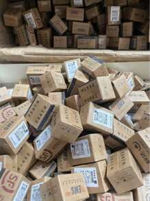 40 piezas/10 piezas Cajas de sorpresa en miniatura de paquetes de entrega falsos, edición caja ciega, para escena de casa de muñecas DIY, pequeños paquetes sorpresa