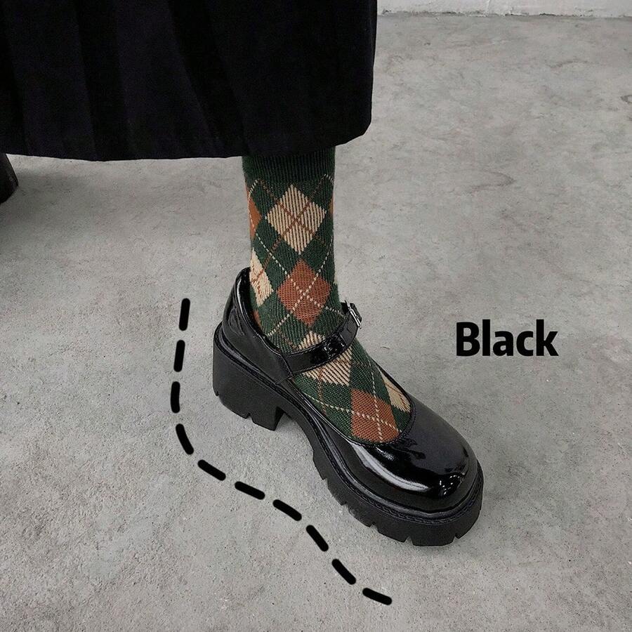 Women Wedges & Flatform - Some Users Reported the Size to Be Half a Size Too Large. - View 1