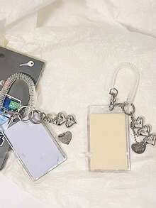 Ví đựng thẻ hình trái tim bằng acrylic unisex, móc khóa hình trái tim màu bạc phong cách Ins, hộp đựng thẻ trong suốt, mặt dây chuyền ốp điện thoại tinh tế, thiết kế tối giản, có thể đựng các loại thẻ nhỏ, thẻ xe buýt, thẻ ngân hàng, thẻ tàu điện ngầm, móc khóa mặt dây chuyền đựng thẻ di động và có thể điều chỉnh, phù hợp cho nhân viên văn phòng và sinh viên, món quà hoàn hảo (Không bao gồm thẻ) - Nhiều màu - Xem 9