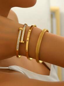 Set de 3 piezas de pulsera de acero inoxidable con baño de oro de 18 quilates con trébol de cuatro hojas, adecuado para fiestas, uso diario, estilo europeo y estadounidense, personalizado, generoso, de lujo con circonita cúbica, conjunto de joyería nupcial, regalo para niñas, mujeres, familiares, amigos, bodas hermosas, cumpleaños, San Valentín, mamá, madre, Día de la Madre