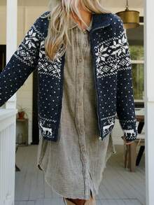 2025 جاكيت كاردجان خارجي للنساء من خليط الصوف بياقة عالية وأكمام طويلة وسحاب أمامي، بنمط معاصر ملون بتصميم معقد لأشكال الغزلان والمربعات، مناسب للخريف والشتاء