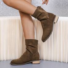 Nuevas botas cortas de mujer de estilo occidental, de unicolor, con cierre trasero, de moda retro europea y americana, para el otoño - Marrón - Ver 2