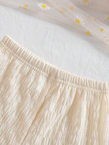 Baby Girl Cute Solid Color Round Neck Sleeveless Ruffled Hem Floral Top And Ruffled Hem Shorts 2 Pieces Outfit, Suitable For Daily Outings In Spring/Summer