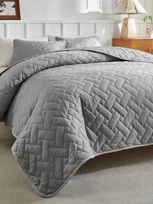 1pc Summer Bed Cover, Bedding, Cozy And Cool Quilt, Grey Rectangular Check Summer Quilt, Air Conditioning Quilt, Soft And Breathable Bedding, Comfortable And Skin-Friendly Thin Quilt, Room Decor, Fits For, Twin, Full, King, Queen All Size Beds, Suitable For Summer, Soft Lightweight Bed Cover For Bedroom Dorm, Home Textile, Machine Washable, Perfect Holiday Gift, Back To School Season,Fall Decor,Autumn Decor,Room Decor