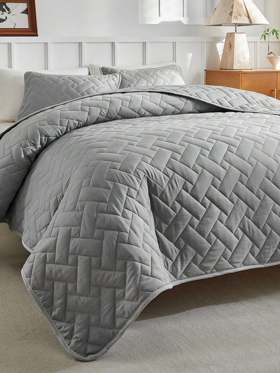 1pc Gray Plaid Lightweight Breathable Comforter, Soft And Skin-Friendly Summer Quilt For Single/Double/Queen/King Size Bed, Suitable For Bedroom, Dorm, Home Decor, Machine Washable, Gift For Holiday, Back To School, Autumn Decoration - Grey - View 1